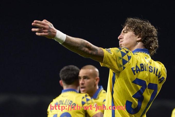 金年会-世俱杯比赛精彩回顾及亮点解析